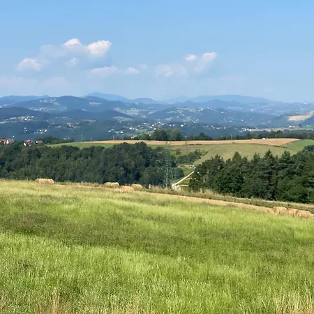 Emerald Hills Apartman