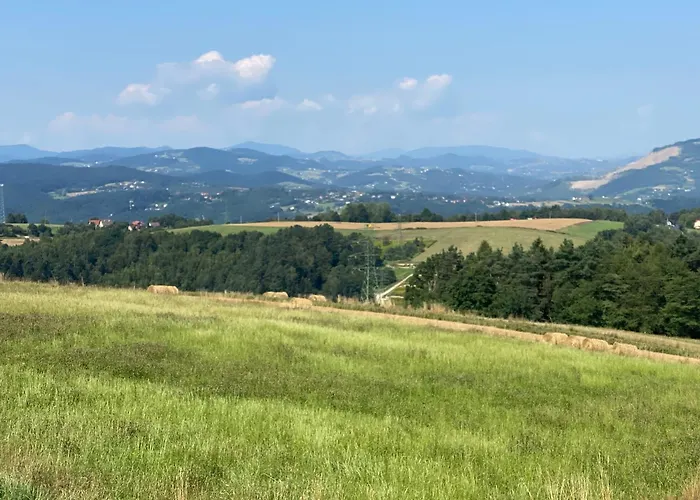 Emerald Hills Apartament