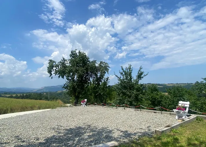 Emerald Hills Apartament *