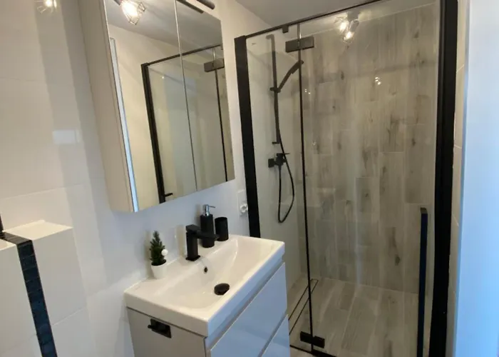 Emerald Hills Apartament *