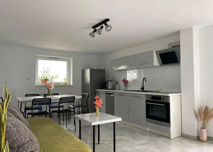 Emerald Hills Apartament *