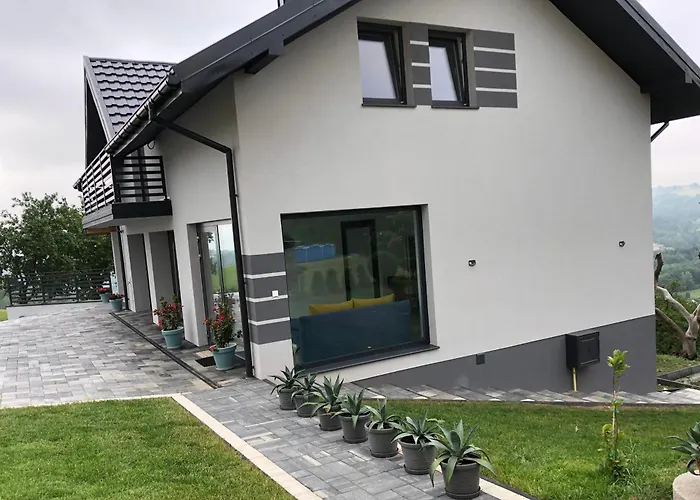 Emerald Hills Apartment Januszowa